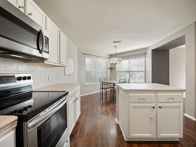 308 Sunny Brook Dr — Photo 12