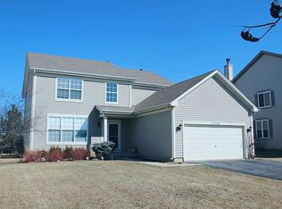 710 W Tess Ln, Round Lake, IL 60073