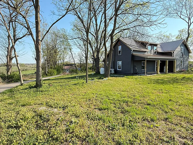 1598 Boonesborough Rd #2 — Photo 4