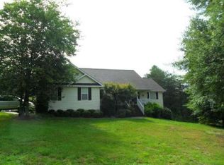 142 Millstone Trl, Clarkesville, GA 30523