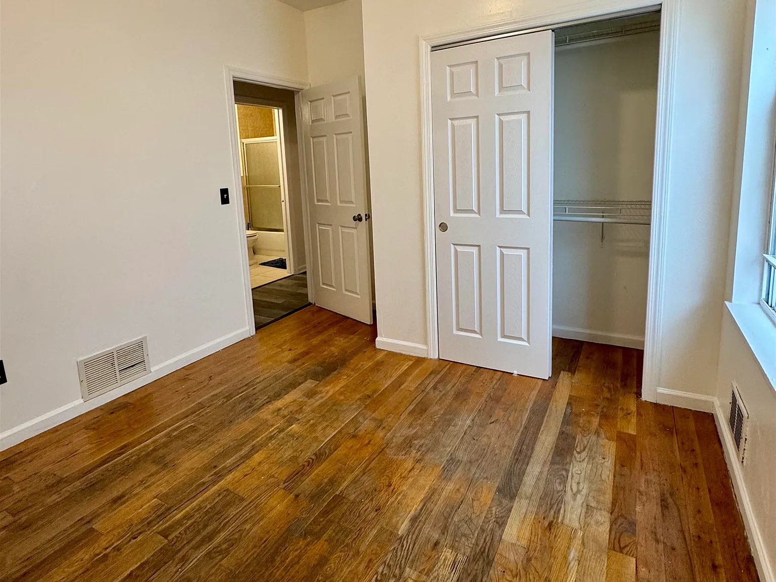 3 bed, 2.0 bath, $2,800 — Photo 4