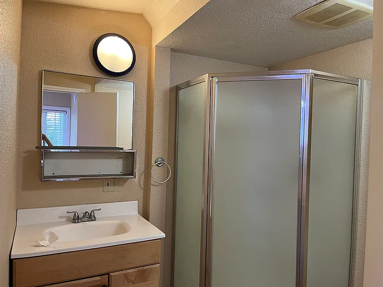 1028A San Rafael Ave — Photo 8