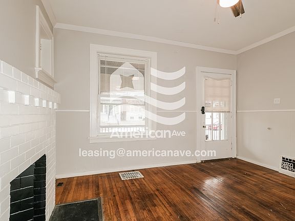 4-Living Room