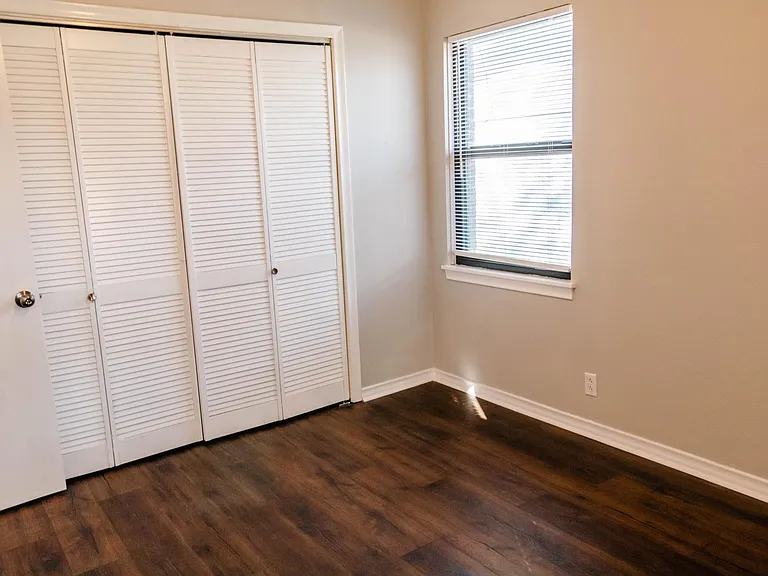 1510 Juanita Dr — Photo 17