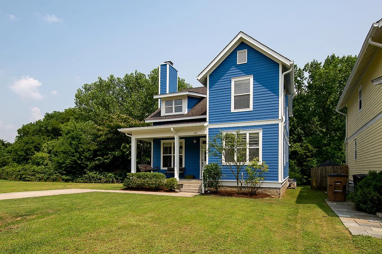 847 Beth Dr — Photo 3