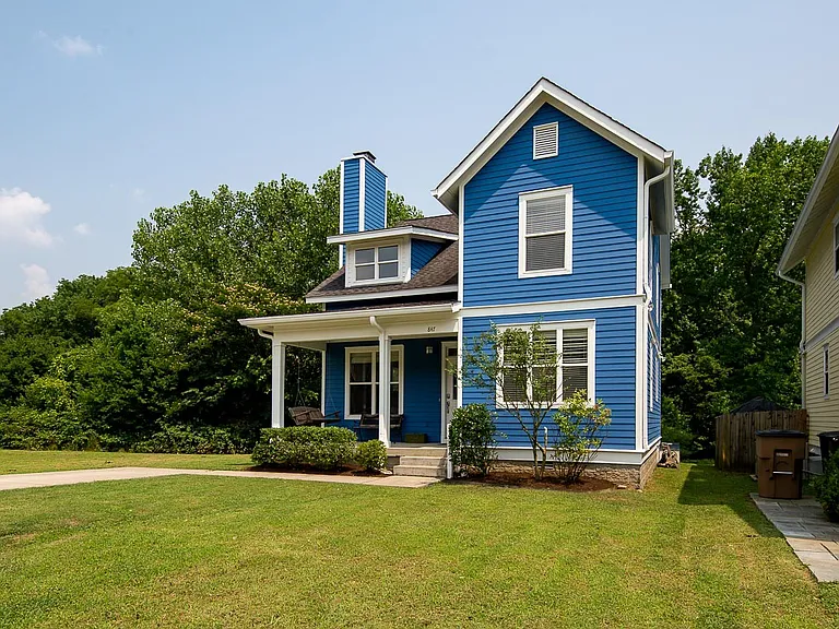 847 Beth Dr — Photo 3