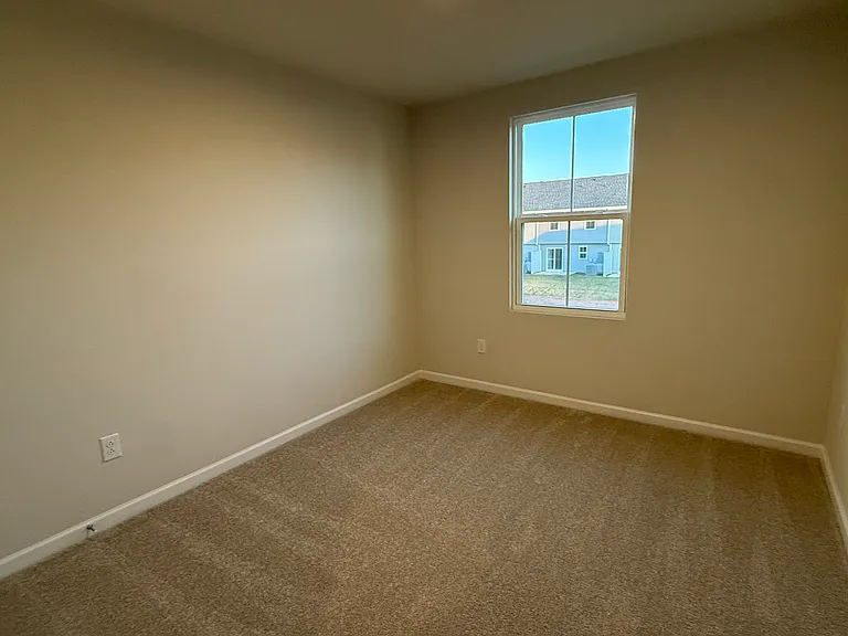 1523 39th Avenue Loop NE #4 — Photo 9