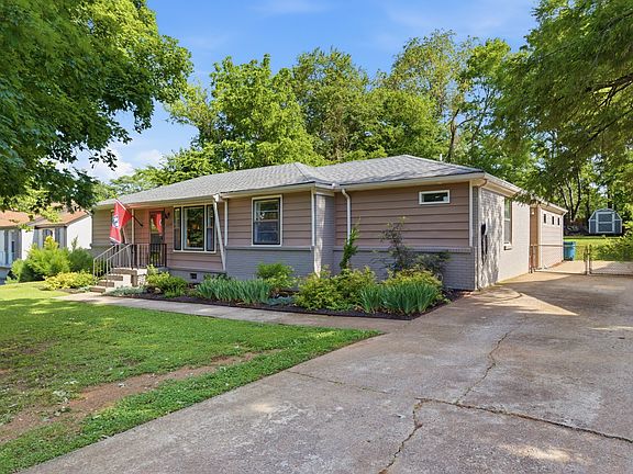 4th image of 2724 Emery Dr