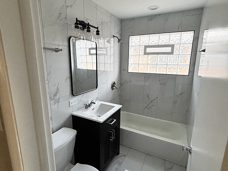 12132 S Michigan Ave — Photo 8