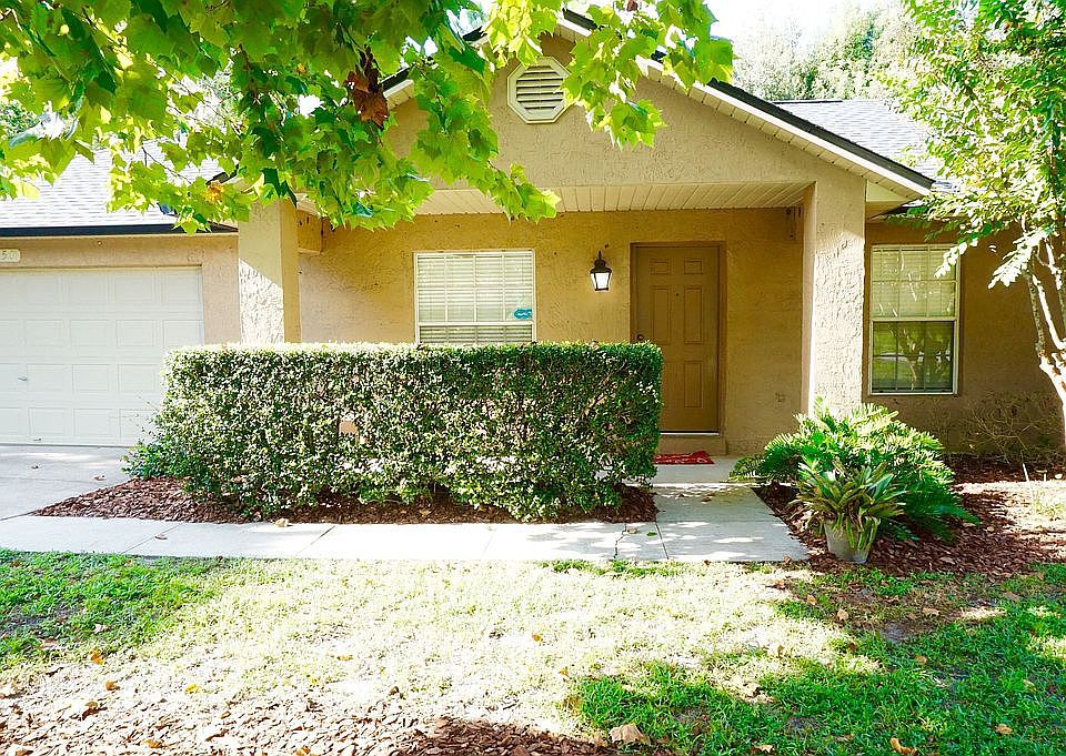 1st image of 7250 Lake Dr