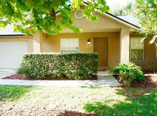 7250 Lake Dr, Sanford, FL 32771
