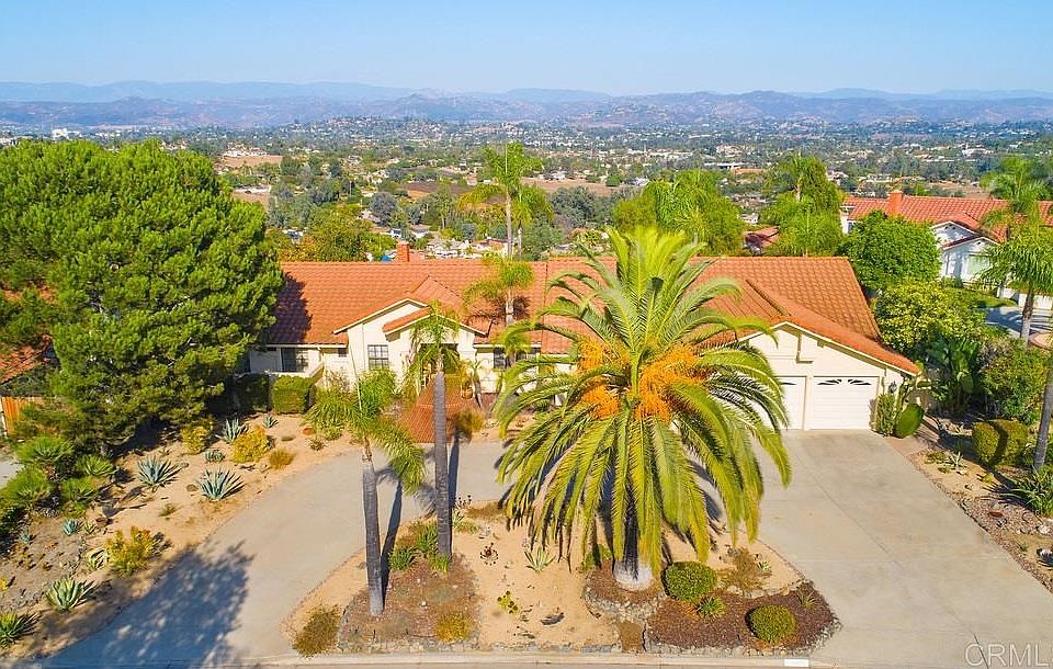1st image of 1381 Stoneridge Cir