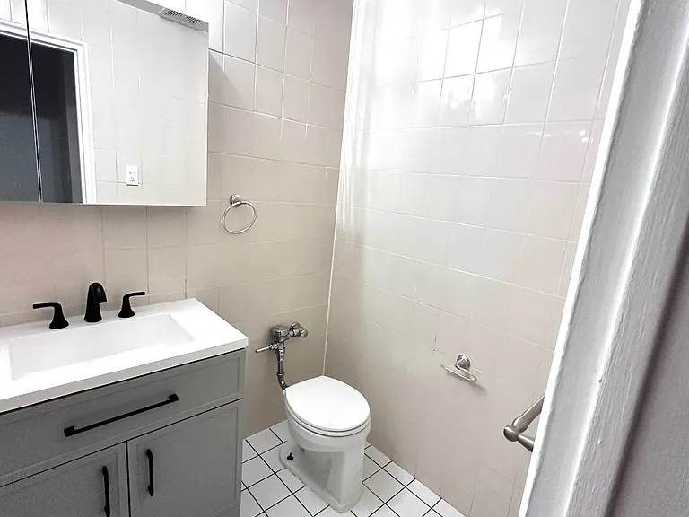 210 Atlantic Ave #C1G — Photo 10