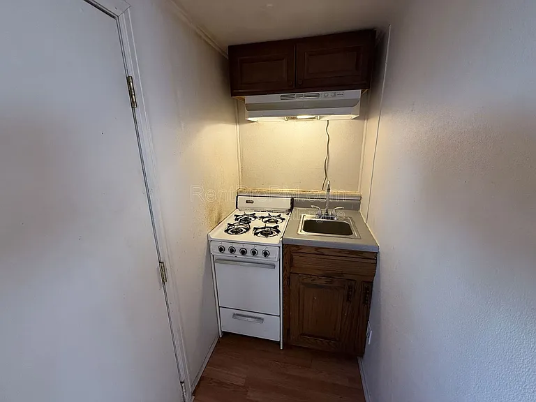Stonecrest Rentals — Photo 9