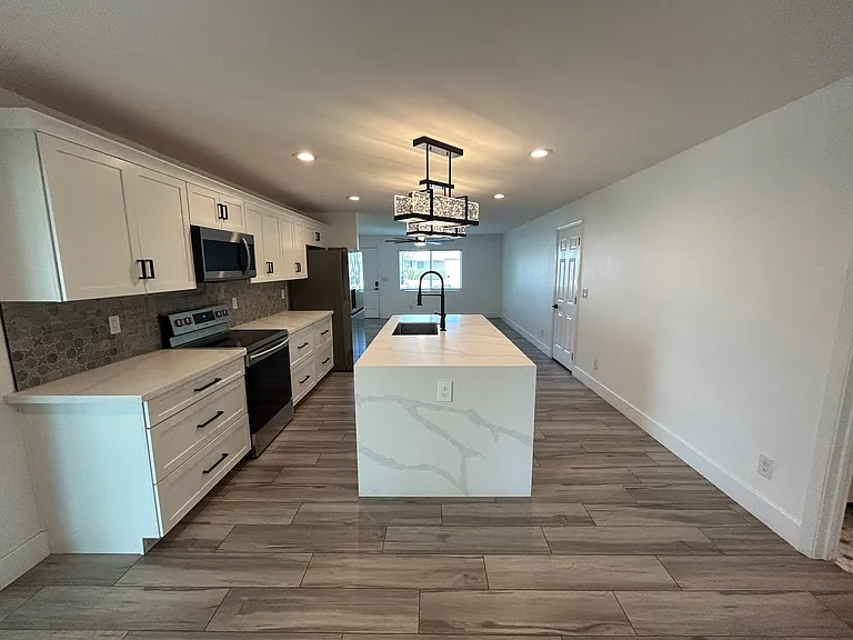 3507 E Claire Dr — Photo 14
