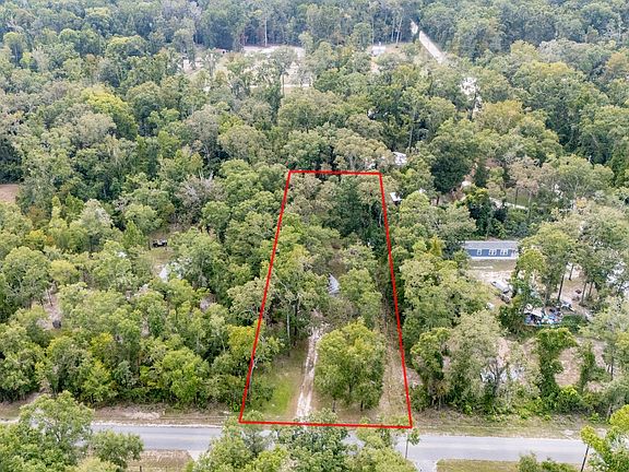 2nd image of 842 SW Newark Dr