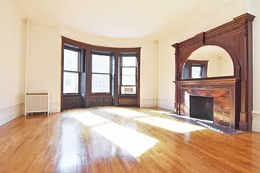 Rented by Balass Ralph, LREB