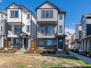 4372 E Hazelair Ln, Newberg, OR 97132