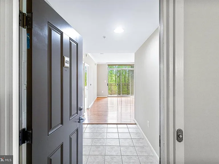 4480 Market Commons Dr #405 — Photo 16