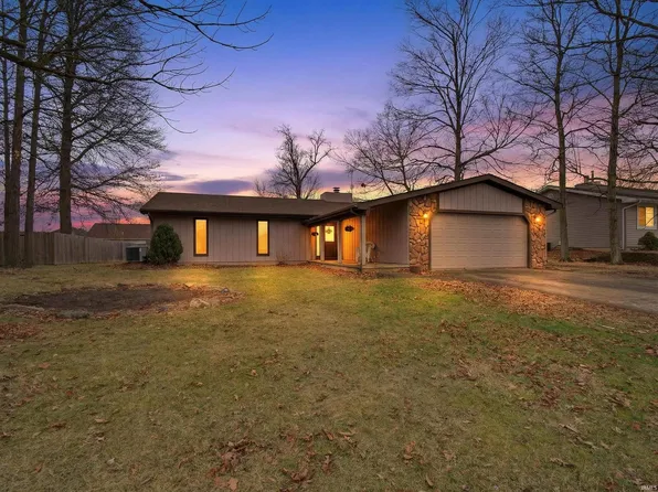 313 Greenwood Trl, Ossian, IN 46777
