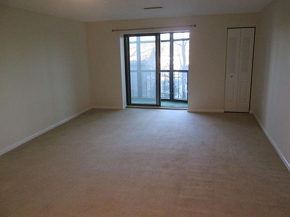 5th image of 58 South St Unit 207