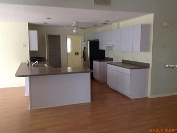 5th image of 1301 Seahorse Ln