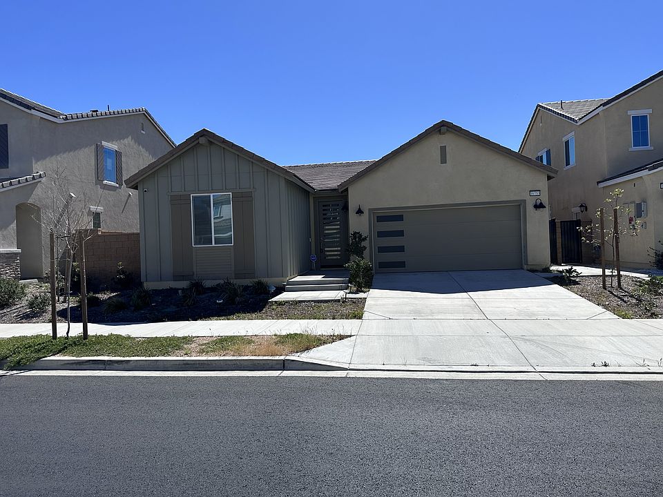 front house photo