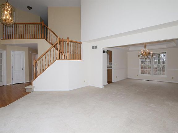 4th image of 11262 Sunny Ln
