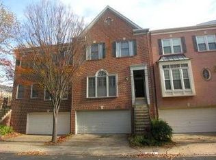 10533 James Wren Way, Fairfax, VA 22030