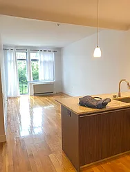 Rented by Chana Ofek, LREB