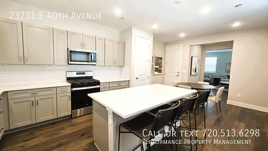 Brand New 3Br, 2.5 Bath House in Aurora Highlands — Photo 4