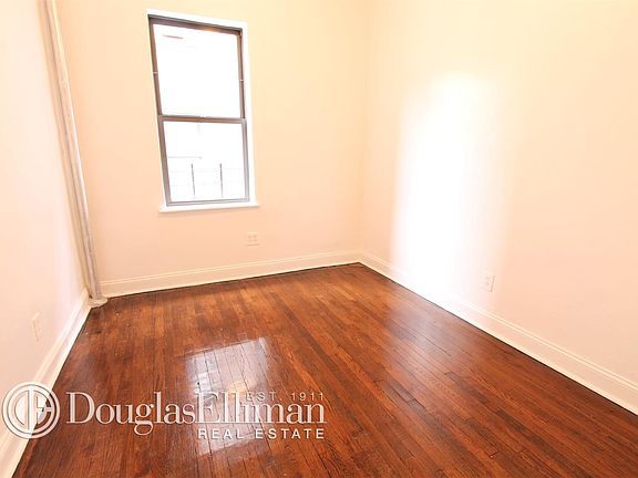 4th image of 4545 48th St APT 5C