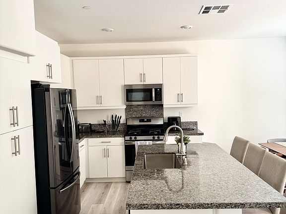 3rd image of 16660 Rose Petal Way #3