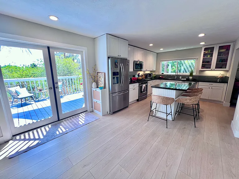 753 Val Sereno Dr — Photo 44