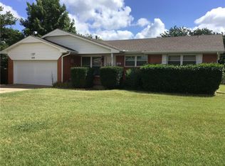 6512 N Grove Ave, Warr Acres, OK 73132