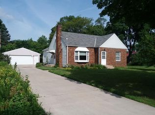 118 18th Ave S, Hopkins, MN 55343