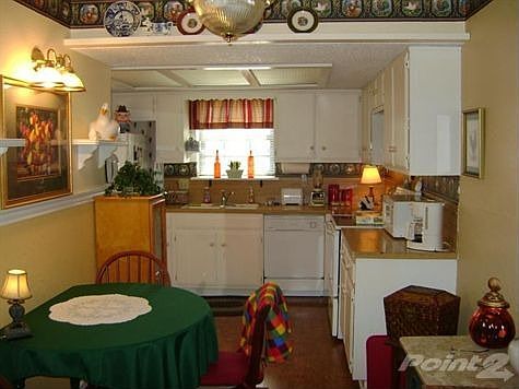 Kitchen and dining area