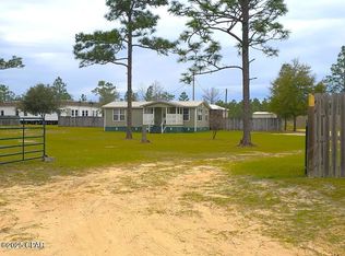 1364 NW Barksdale Ln, Fountain, FL 32438