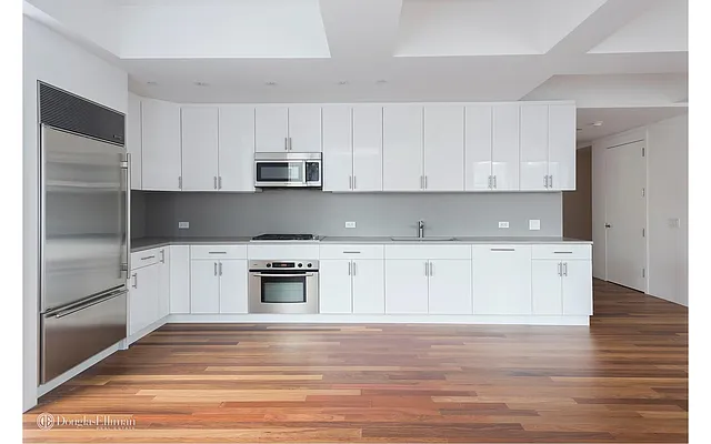 Rented by Douglas Elliman | media 22