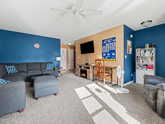 5th image of 338 Maple St