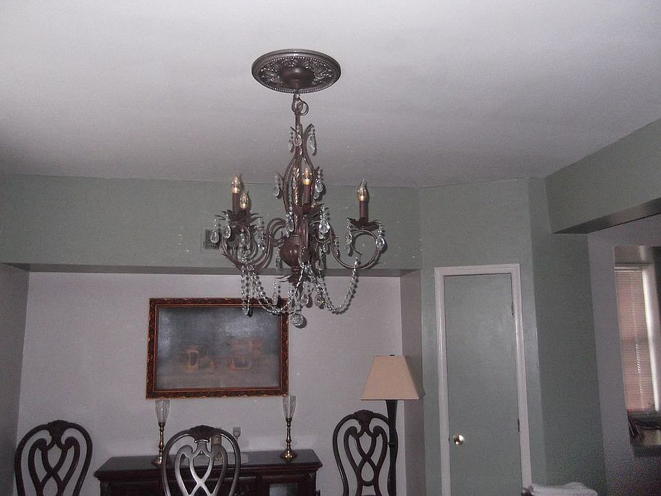 2nd image of 111 N Centre St