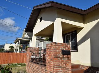 656 W 1st St, San Pedro, CA 90731
