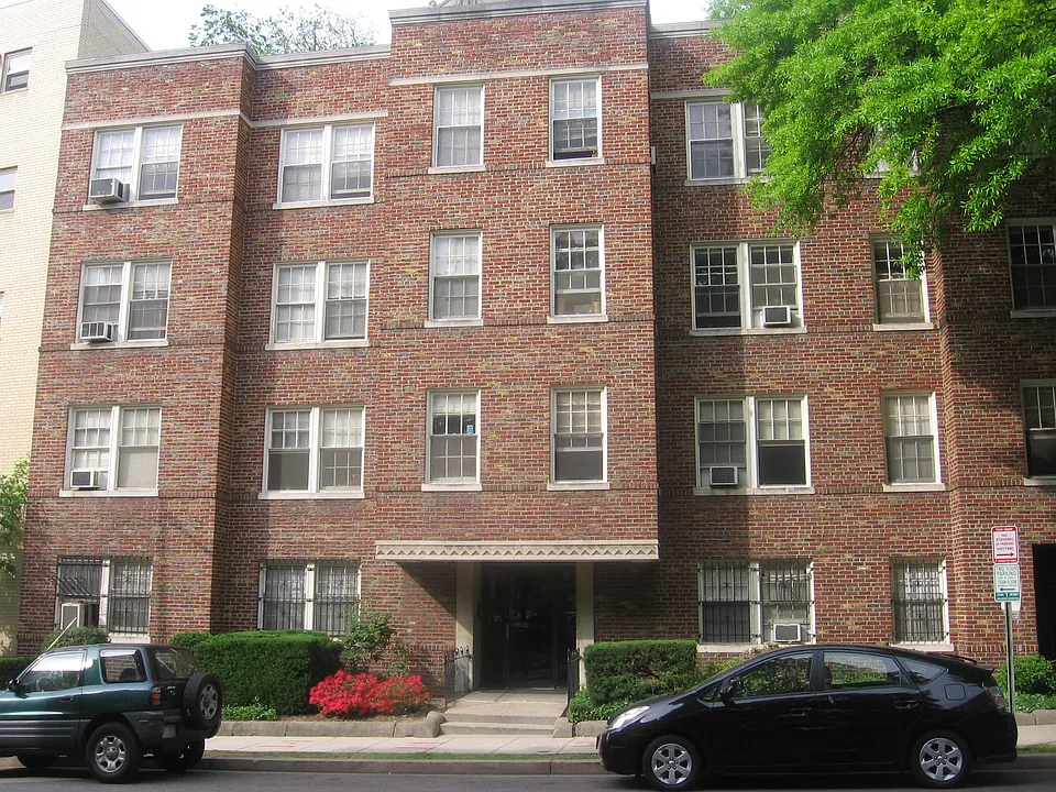 3011 Ontario Rd NW #1