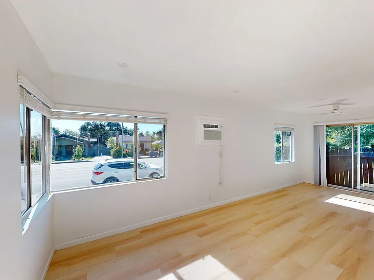 725foo — Photo 3