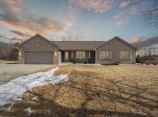 8324 N Ridge Trl, Milton, WI 53563