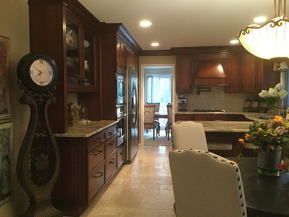 5th image of 2256 Sudbury Way #300