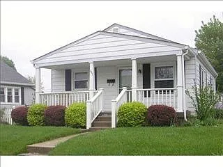 251 S 5th Ave photo 1