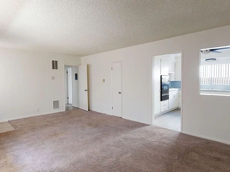 2266 Del Mar — Photo 10