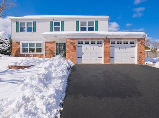 1026 Surrey Ln, Warrington, PA 18976