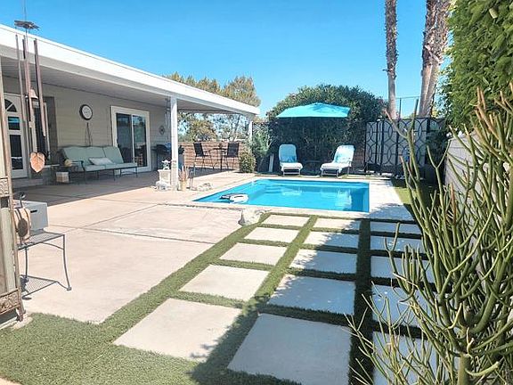3rd image of 39556 Moronga Canyon Dr
